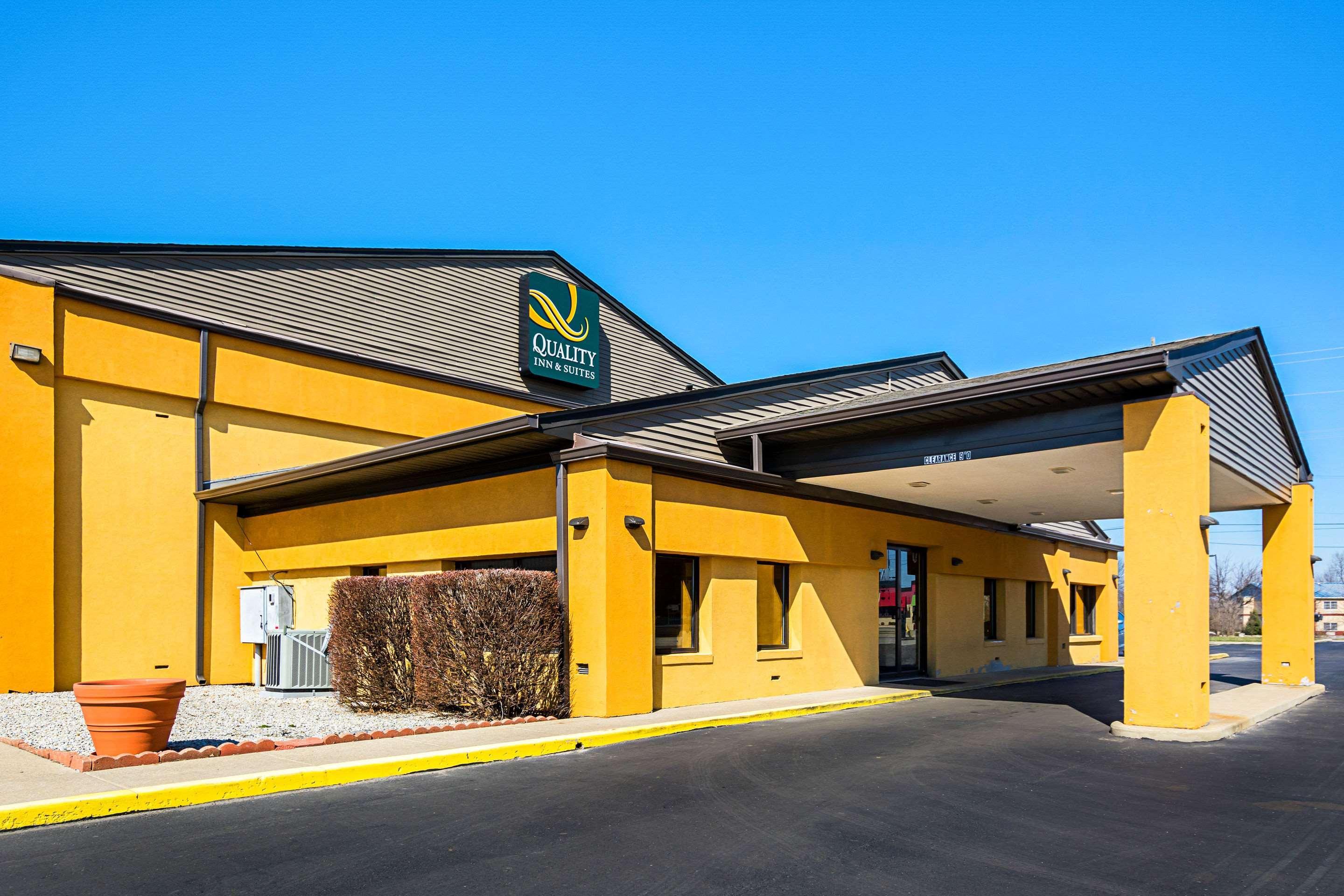 Quality Inn & Suites Greensburg I-74 Exterior photo