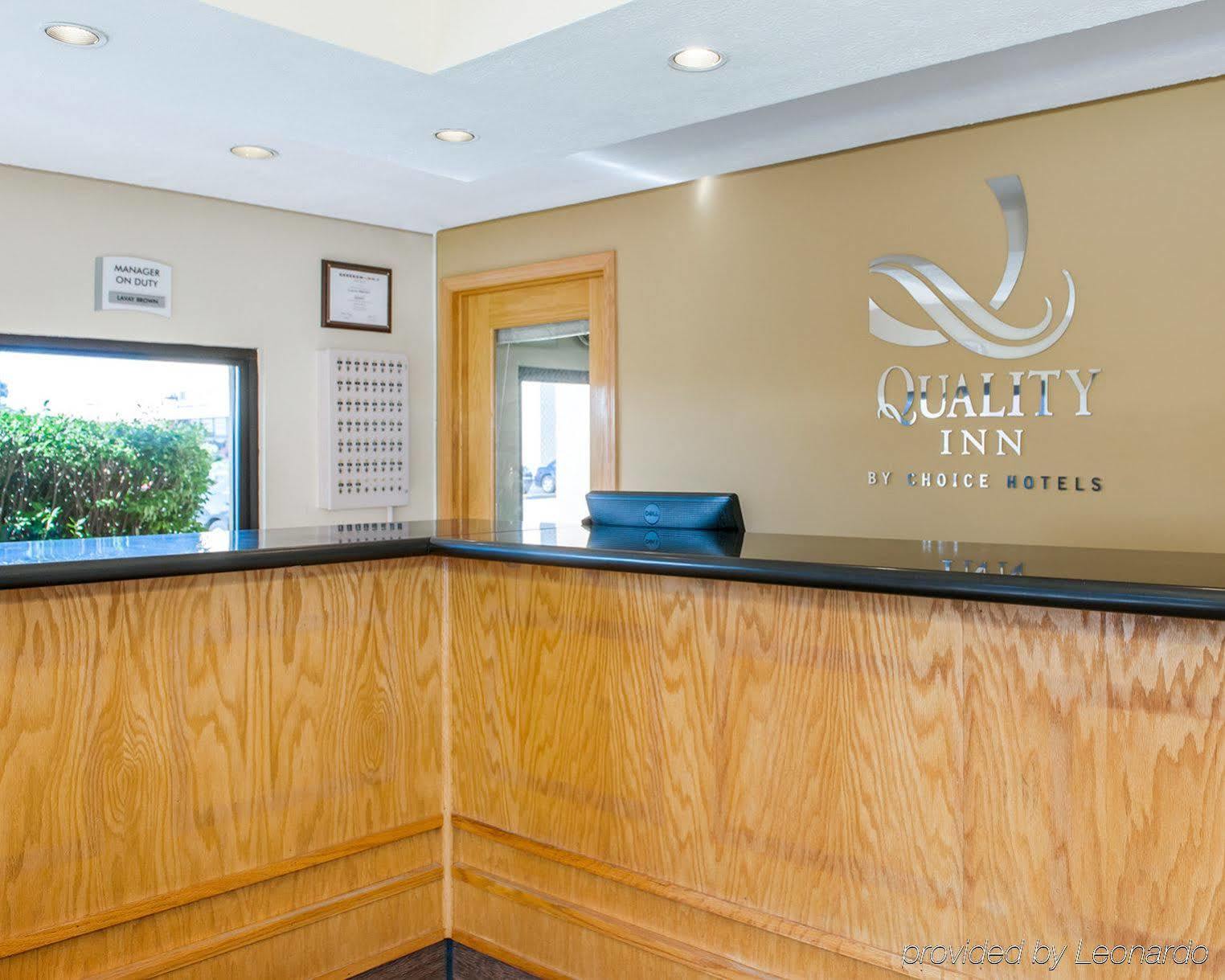 Quality Inn & Suites Greensburg I-74 Exterior photo